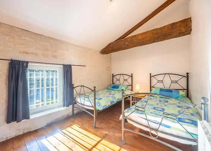 Le Colombier Сasa de vacaciones Surgères